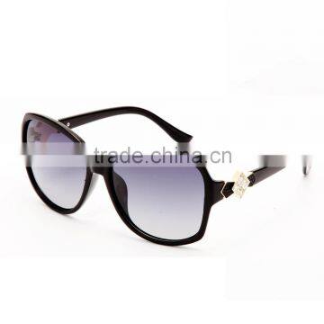 Fashionable Ladies Metal Decoration tr90 Sunglasses polarized