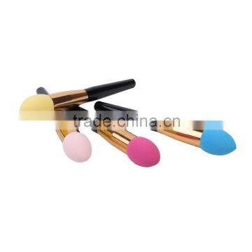 Beauty Cosmetic Refillable Long Handle Powder Brush Puff , Makup Sponge With Stick