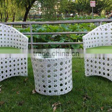 big hole special white rattan wicker garden chairs and table