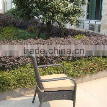 Durable Rattan Dining Set PE Garden Chairs And Table photo-4