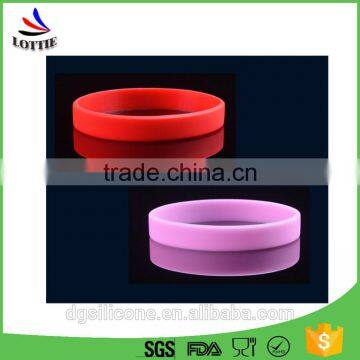 Promotional Colorful Debossed Cheap Custom Silicone Wristbands photo-2