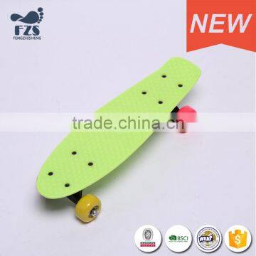 HSJ235 Low Price Wholesale Professional Plastic Skateboard for Kids photo-3