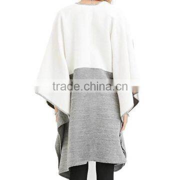 Fashionable 3/4 Sleeve no Button Custom Design Stripe Knitted Wholesale Poncho photo-3