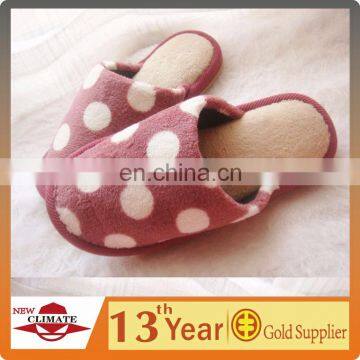 Latest Style Promotional OEM Cheap And Comfortable Indoor Slippers