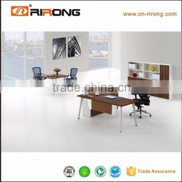 Latest Wooden Brown Furniture Office Desk With Dividers photo-3