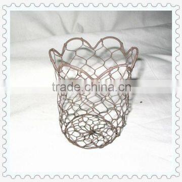 handmade small archaize round wrought iron basket