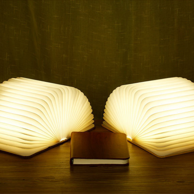 Wooden Book Shaped Rechargeable Folding Book Light For Reading With Magnetic photo-4