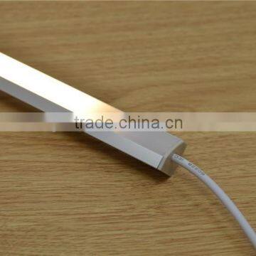 Switch Touchable Triangle IP40 60cm Length 6W Led Corner Linear Light