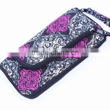 Z105 QUILTED COTTON Zip Zip Wristlet