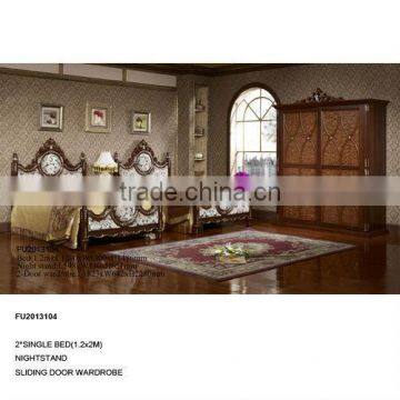Wooden Royal Bedroom Furniture Set