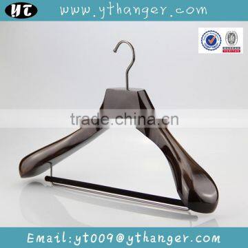 HA5421beech wooden hanger matched set hanger with bar