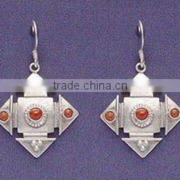 Tibetan style Silver earring with garnet