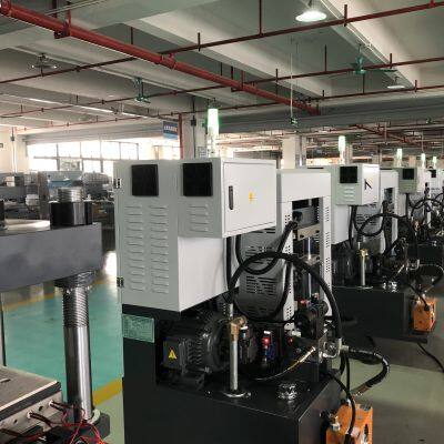 Silicone Logo Making Bracelet Wristband Making Machine photo-5