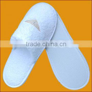 Promotion fashion cotton embroidery terry bathroom slippers