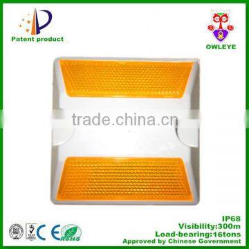 traffic safety road stud /plastic high reflector road stud