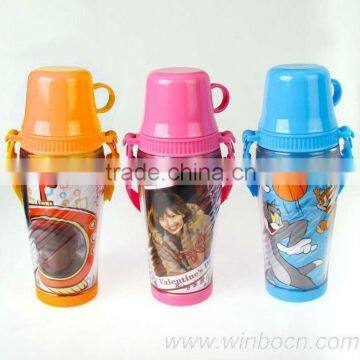 Plastic new cartoon drinking water bottle with cup