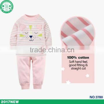 Wholesale fashion baby clothing set children sleep suit with lovely pattern