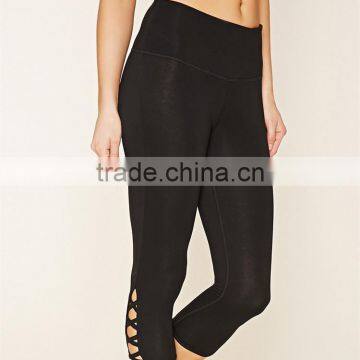China Hot Sale Crisscross Capri Leggings Saxi Girl Cotton Yoga Pants photo-2