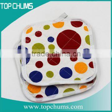 Cheap Customized Kitchen printed heat resistant gloves for food,chicken pot holder,gloves kitchen