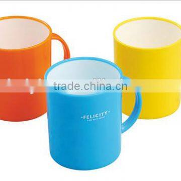 double wall plastic coffee mug with handle