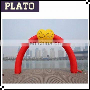 Red inflatable archway with smile face/entrance design inflatable arch for party