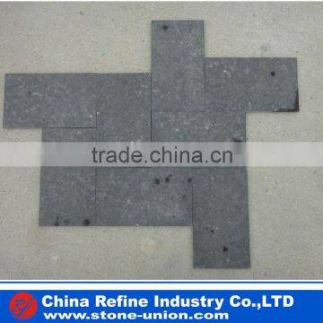 Flamed black floor andesite