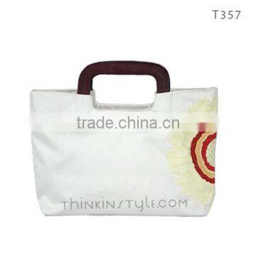 Flower Hand Embroidery Taffeta Silk Bag T357 photo-2