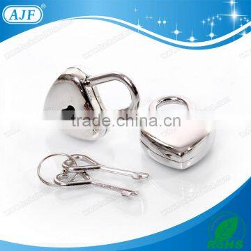 Very Cute and Fashionable Metal Heart Mini Lock for Wooden Box photo-1