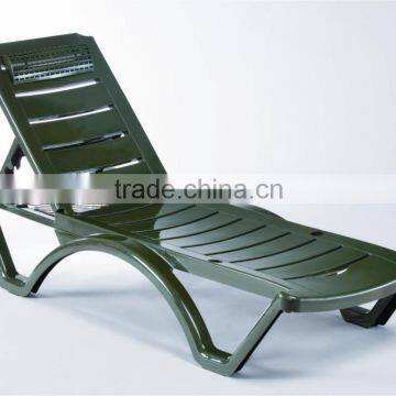PLASTIC SUN LOUNGER F-09623