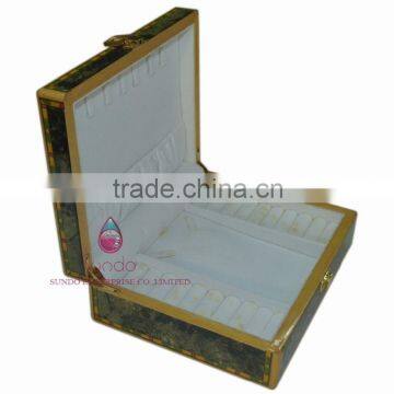 Small Jewelry Box With Pocket and Cushion photo-6