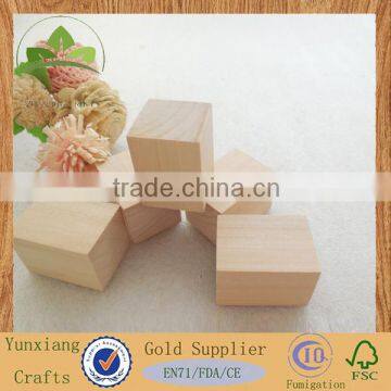 Beech wood block cube Natural wood block