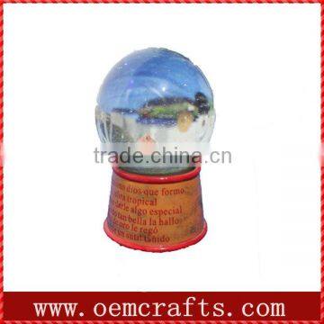 Funny wholesale glass snow globe souvenirs