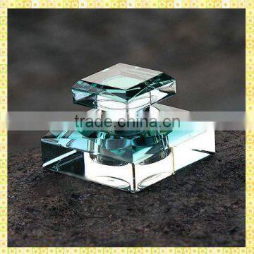 High Quality Square Green Crystal Perfume Bottle For Desk Centerpieces