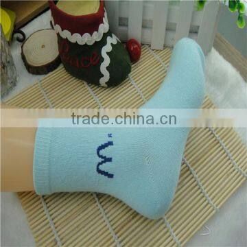 hot seller cartoon cotton blue socks tight ankle with letter"W"