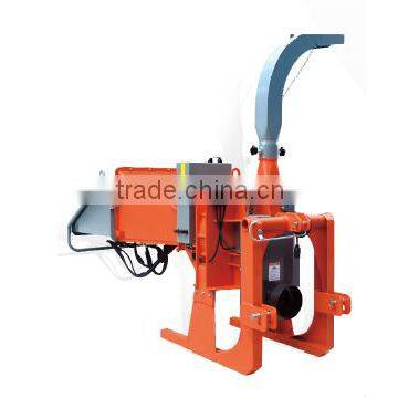 New design wood chipper with own hydraulic system