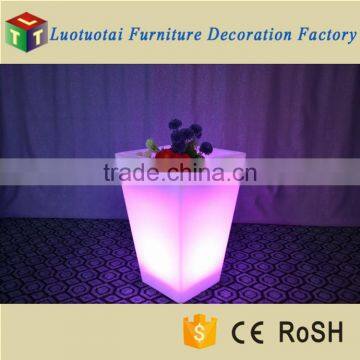 Waterproof Outdoor Garden Use Illuminated LED Square Planter Pot With Battery Operated photo-5