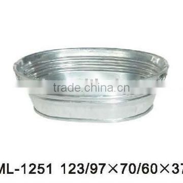 Galvanized tin bucket