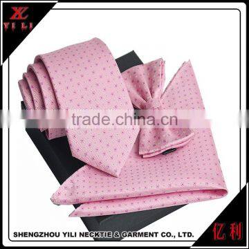 Cheap new design fashion portable gift box ties and hankies