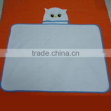 cartoon head embroidery polar fleece wearable shawl blanket with hood