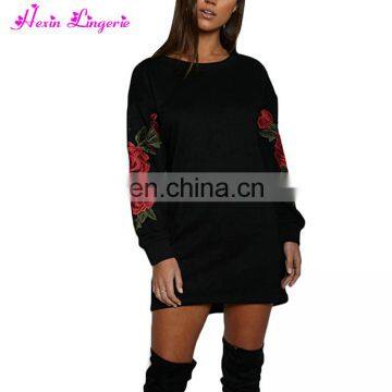 Drop Shipping Black Splicing Round Neck Embroidered Long Sleeve Flower Long Dress