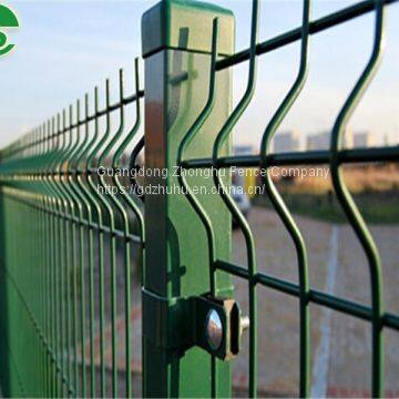 Green vinyl coated decorative boundary wall wire mesh fence wholesale