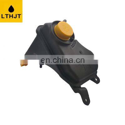 Car Accessories Auto Parts Radiator Coolant Water Tank OEM NO 1713 7567 462 17137567462 For BMW E90