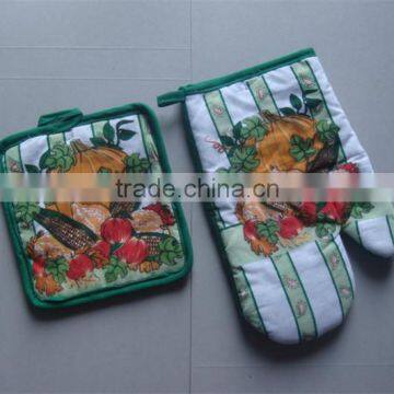 Heat resistant printed cotton kitchen oven glove