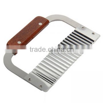 Hot sale stainless steel Crinkle Cutter with wooden handle