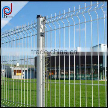 backyard metal fence/house gate designs/curve wire mesh fence(Factory direct )