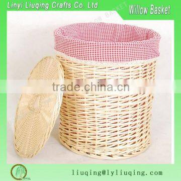 Wickerwork basket with lid