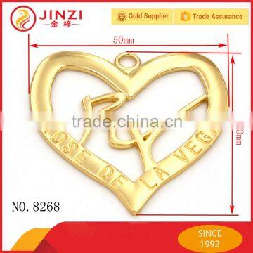 Custom regional feature and theme heart shape metal decoration