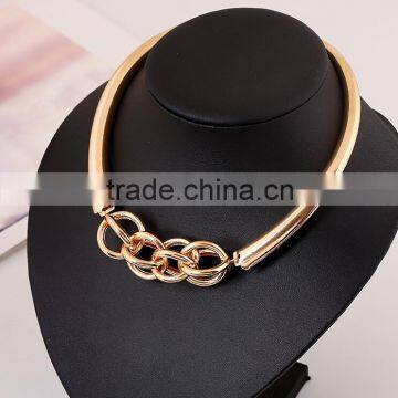 CZ909822 Women Retro twist buckle copper short necklace