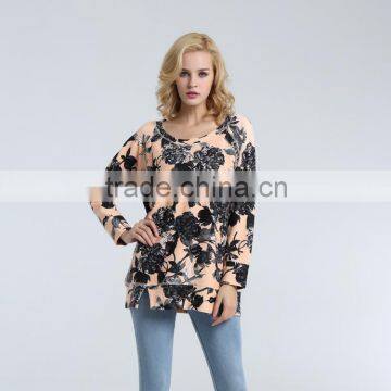 Women's Loose Knit Sweatshirt With Printed Floral