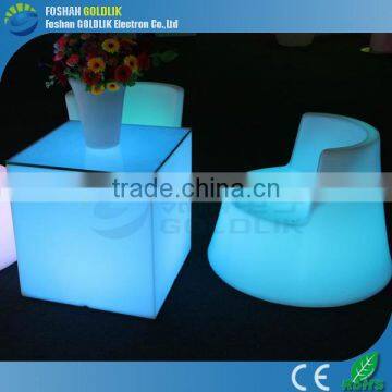 Fashion polyethylene led display cube with flashing color changing GKC-040RT